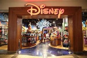Le Disney Store des Champs Elyses menac de fermeture