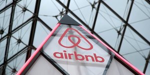 Airbnb vise desormais une entree en bourse a $42 milliards