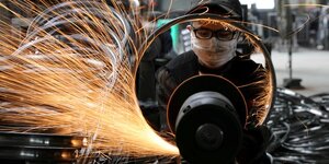 Chine: l'activite industrielle progresse pour la premiere fois en 4 mois