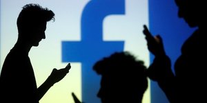 Facebook bat le consensus au 1er trimestre, porte par ses revenus publicitaires