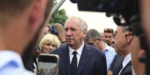 FranCois Bayrou, face A l& 39 Epineuse question du budget 2026, essaie de rEsonner les FranCais.