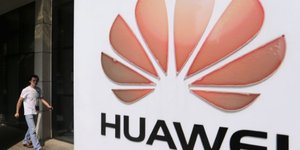 Huawei reduit l'ecart avec apple et samsung dans les smartphones