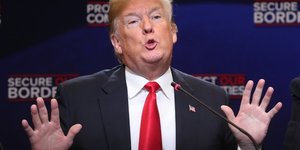 L'automobile, nouveau champ de bataille commercial de trump