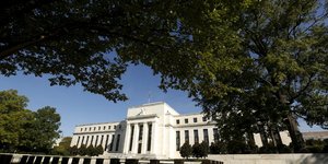 La fed pourrait reduire "bientot" ses achats et relever les taux en 2022