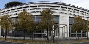 Le fisc condamne a payer 315 millions d'euros a bercy