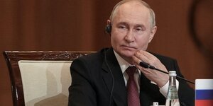 Le president russe vladimir poutine au sommet de l'organisation de cooperation de shanghai (ocs) a astana