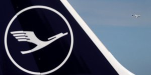 Lufthansa plus prudente sur la reprise, perte operationnelle reduite au premier trimestre