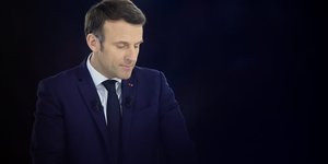 Macron dit vouloir lancer la reforme des retraites "des l'automne prochain"-figaro