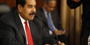 Maduro entame un dialogue avec l'opposition au Venezuela