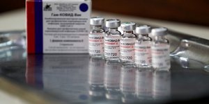 Une representante de l'ema appelle a la prudence avec le vaccin spoutnik v