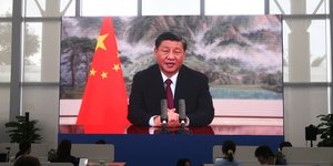 Xi jinping s'oppose aux sanctions et au "decouplage"